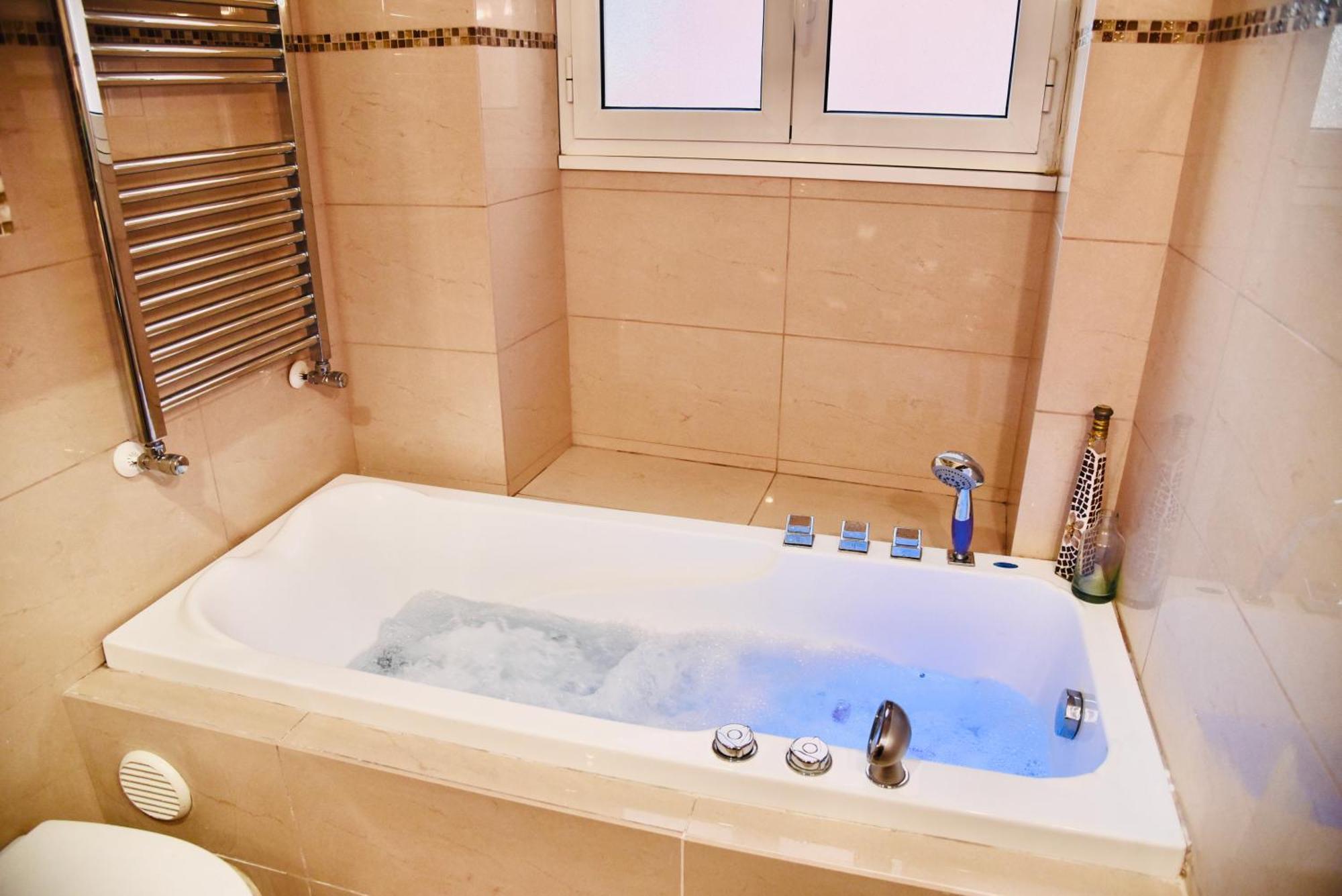 Chic And Elegant Apartment In The Heart Of Rome Bagian luar foto